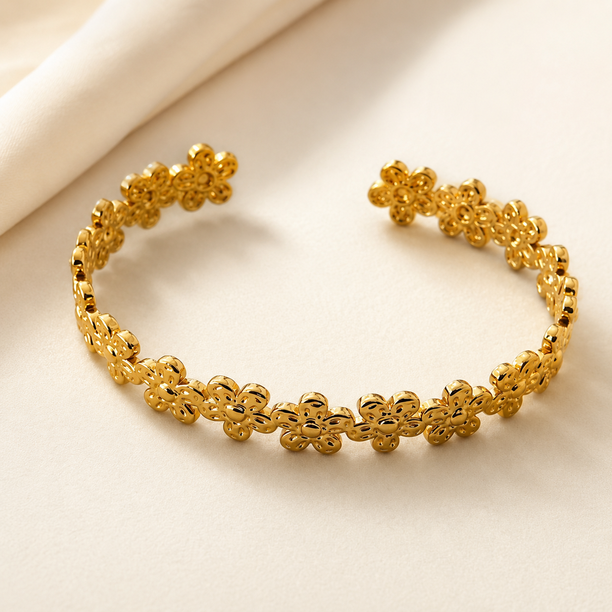 Bracelet Jonc Floral Doré - Acier Inoxydable